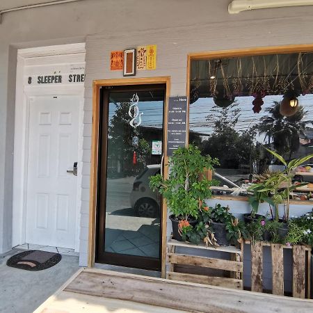 8 Sleeper Street Guesthouse Krabi Ngoại thất bức ảnh