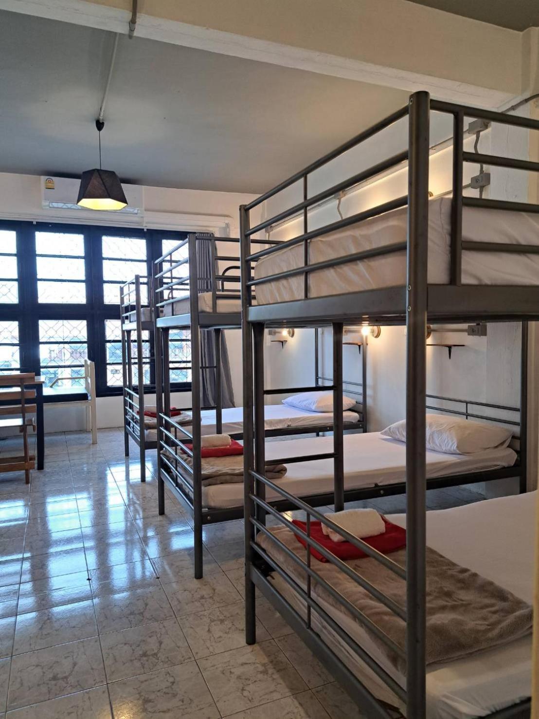 8 Sleeper Street Guesthouse Krabi Ngoại thất bức ảnh