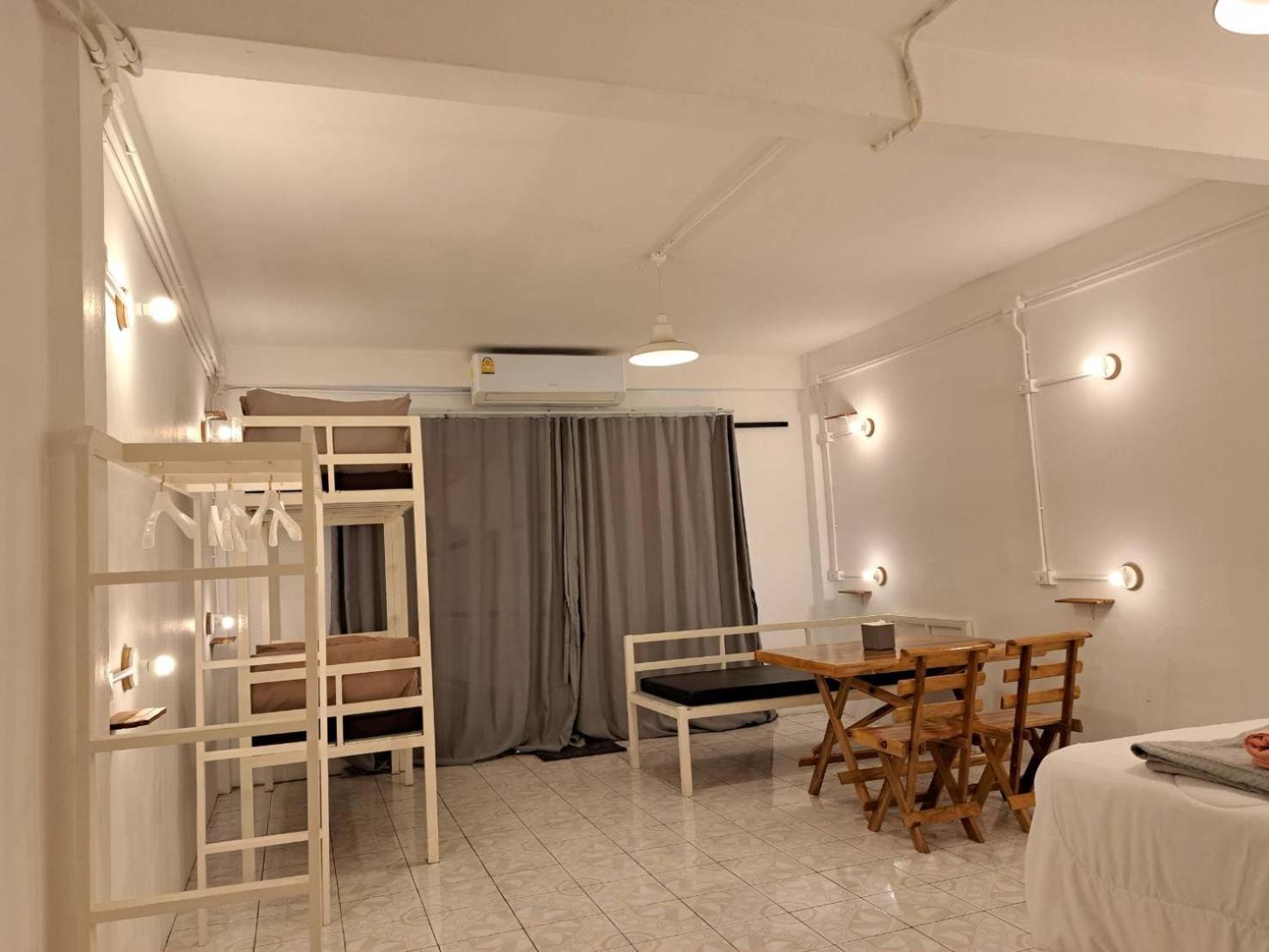 8 Sleeper Street Guesthouse Krabi Ngoại thất bức ảnh