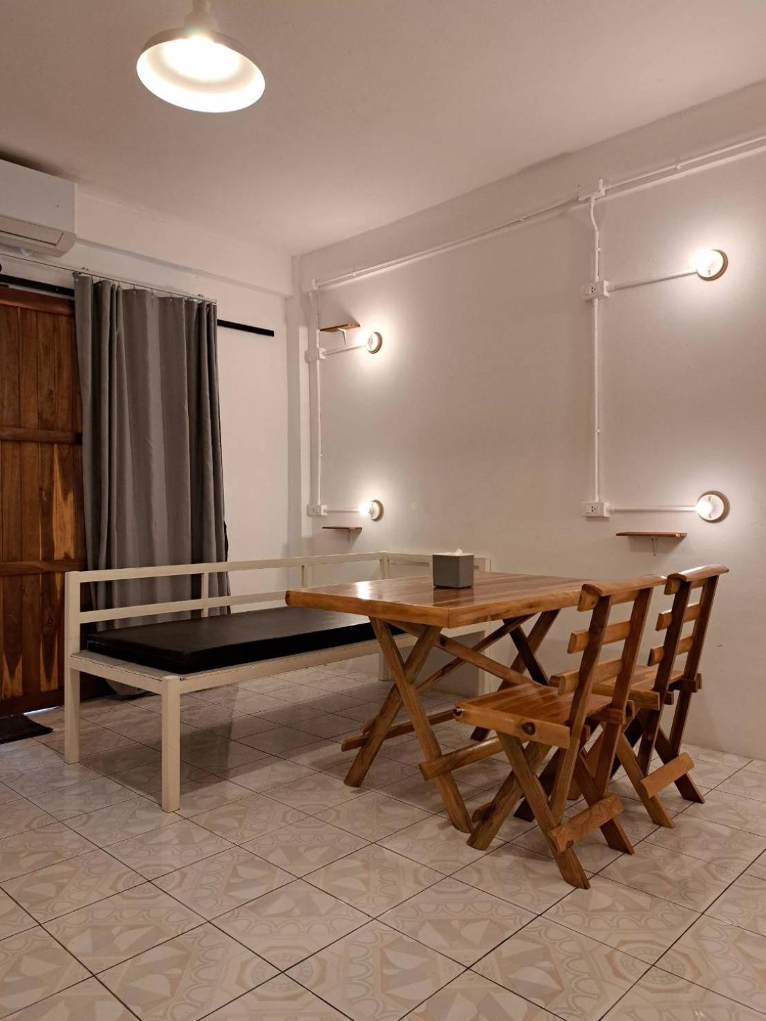 8 Sleeper Street Guesthouse Krabi Ngoại thất bức ảnh