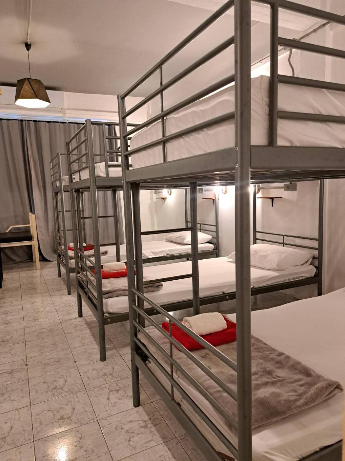 8 Sleeper Street Guesthouse Krabi Ngoại thất bức ảnh